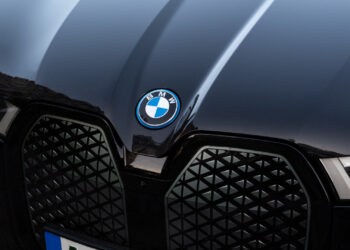 BMW and Apple CarPlay: Customization in Navigation and Acquired Usage Data