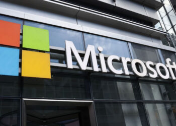 Computer Working with Light: A New Paradigm for Reducing Artificial Intelligence Energy Consumption